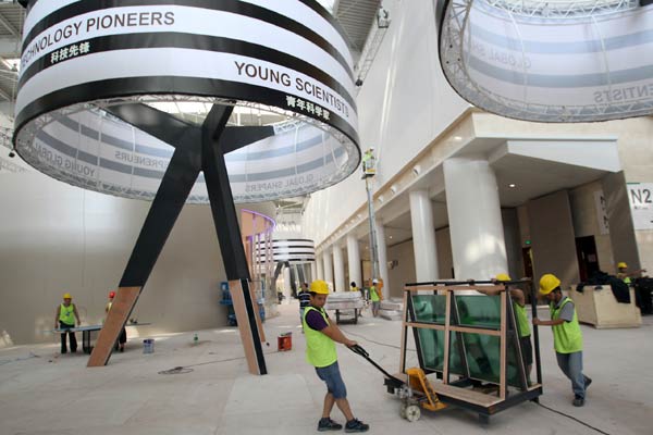 Volunteers on hand to help visitors