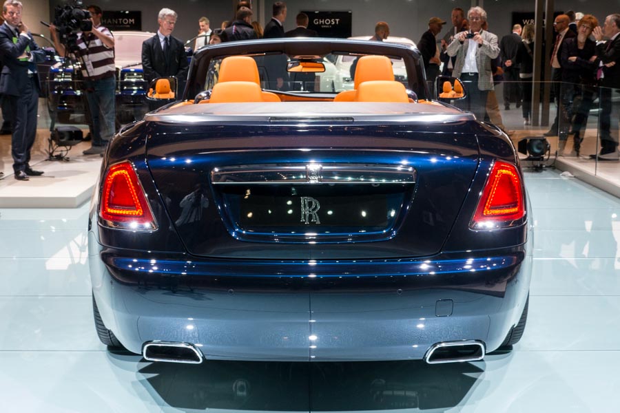 Rolls-Royce Dawn starts a new day for open-top motoring