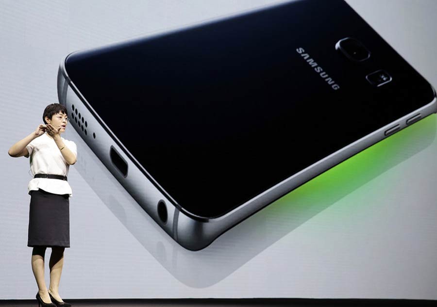 Samsung unveils Galaxy S6 and S6 Edge in Beijing