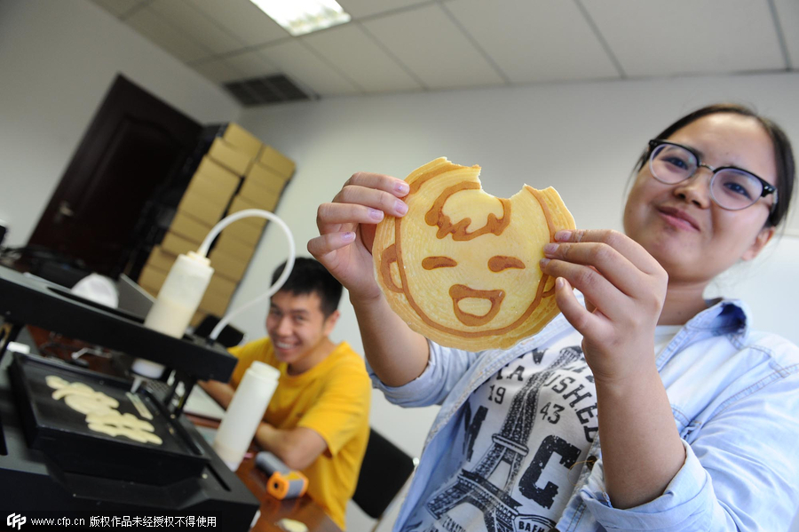 Tsinghua graduates invent 3-D pancake-printing machine