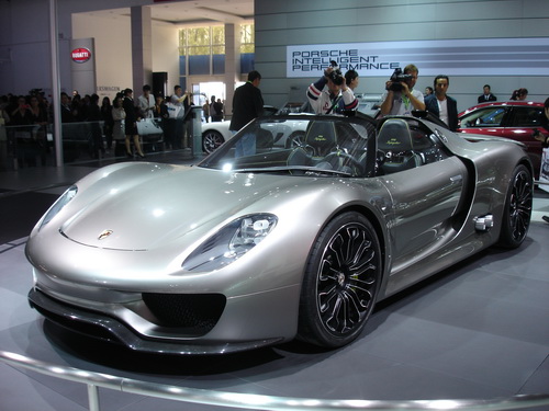 Porsche 918 Spyder concept car's Asian premiere