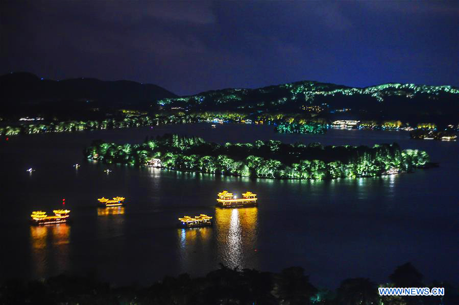 Guests attending G20 summit have boat trip in West Lake