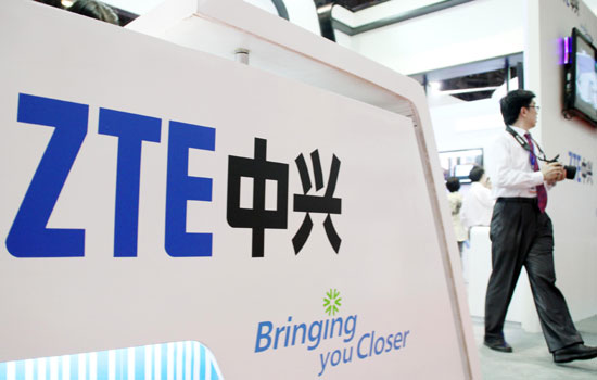 ZTE shares dive on Q3 warning