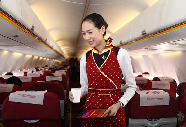 Lucky Air reveals new attendant uniforms