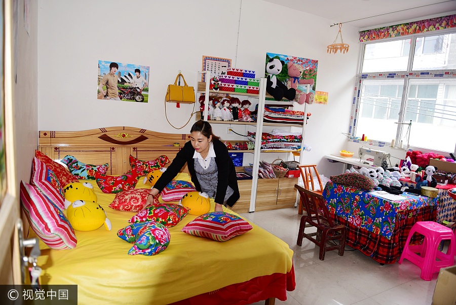 Single mom to make traditional handicrafts popular tourism items