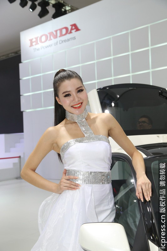 Models at Guangzhou auto show