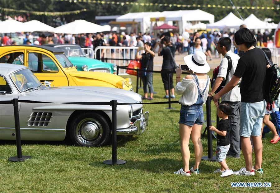 Vintage vehicle fair held in Beijing