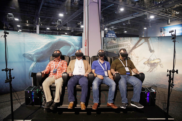 VR products dazzle ChinaJoy