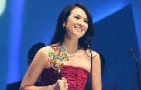 Violinist Vanessa-Mae to ski at Sochi for Thailand