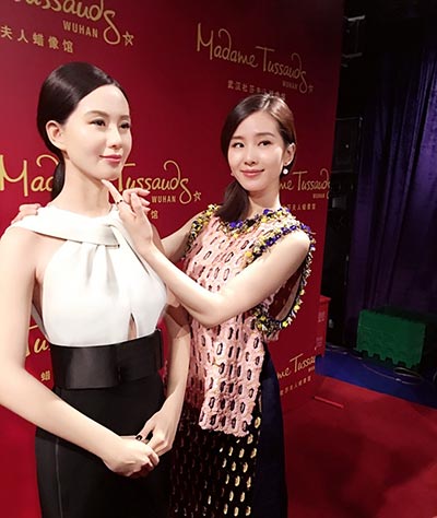 Liu Shishi's wax figure revealed in Wuhan