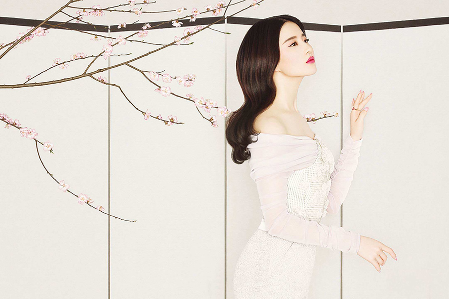 Female celebrities featured in Chinese-style fashion photos