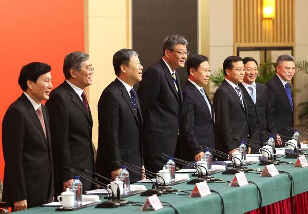 News conference held on interpretation of Xi's report