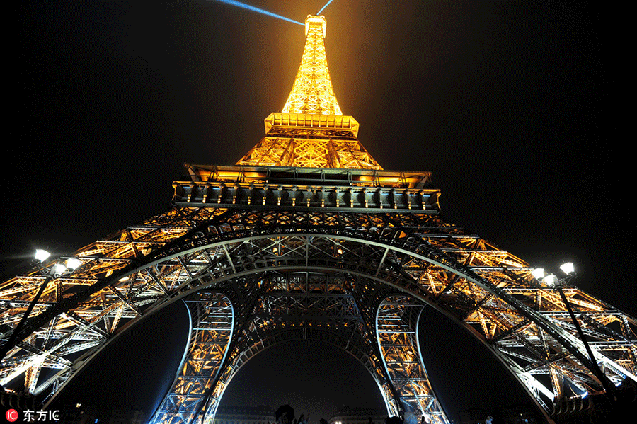 Replica of Eiffel Tower glows in E China's Hangzhou