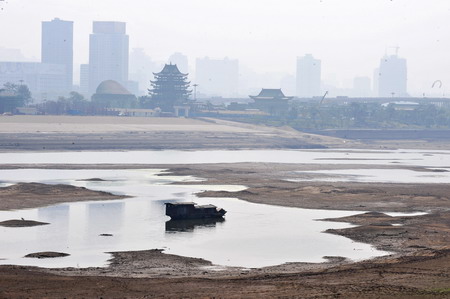 Severe drought hits Xiang River