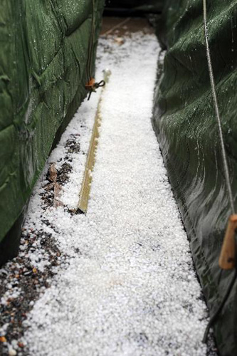 Hail hits quake-hit Yushu