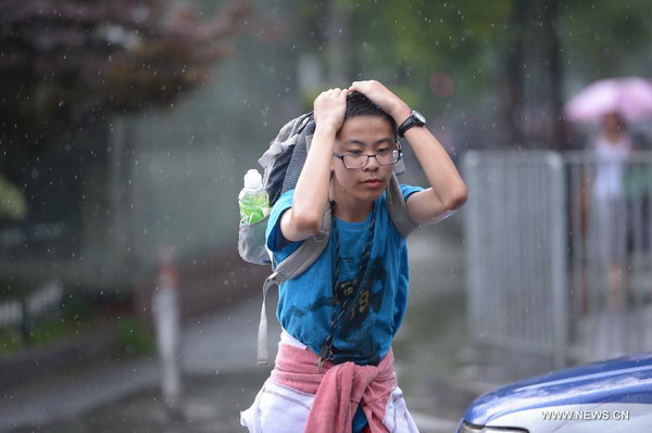 China issues alert for rainstorm in south