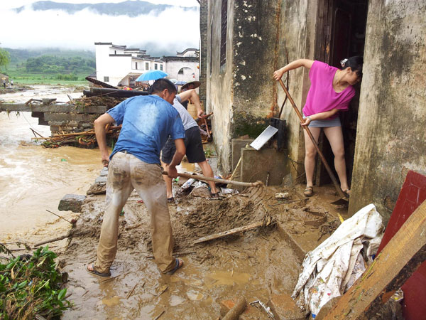 Rain-triggered floods kill 4 in E China