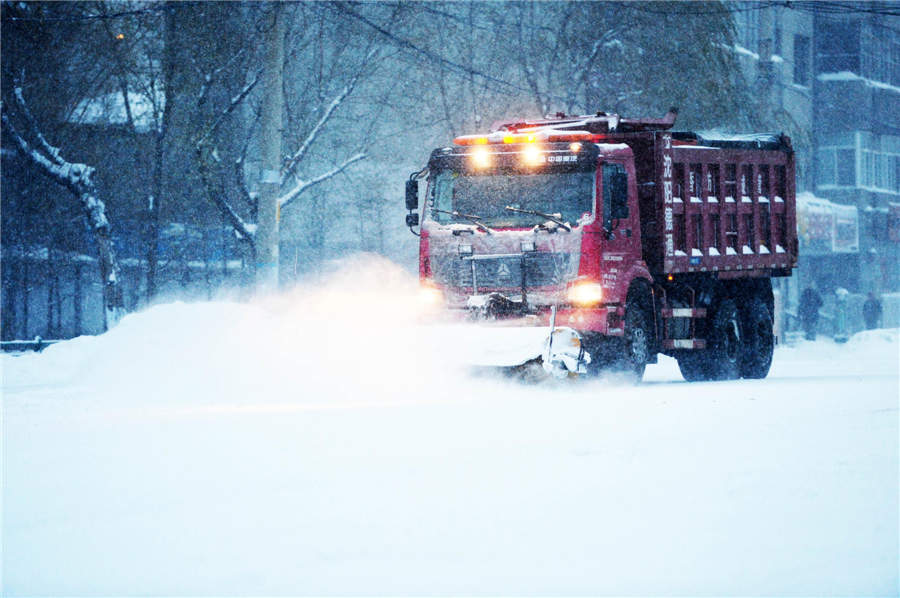 NE China battles worst snowstorm in 50 years