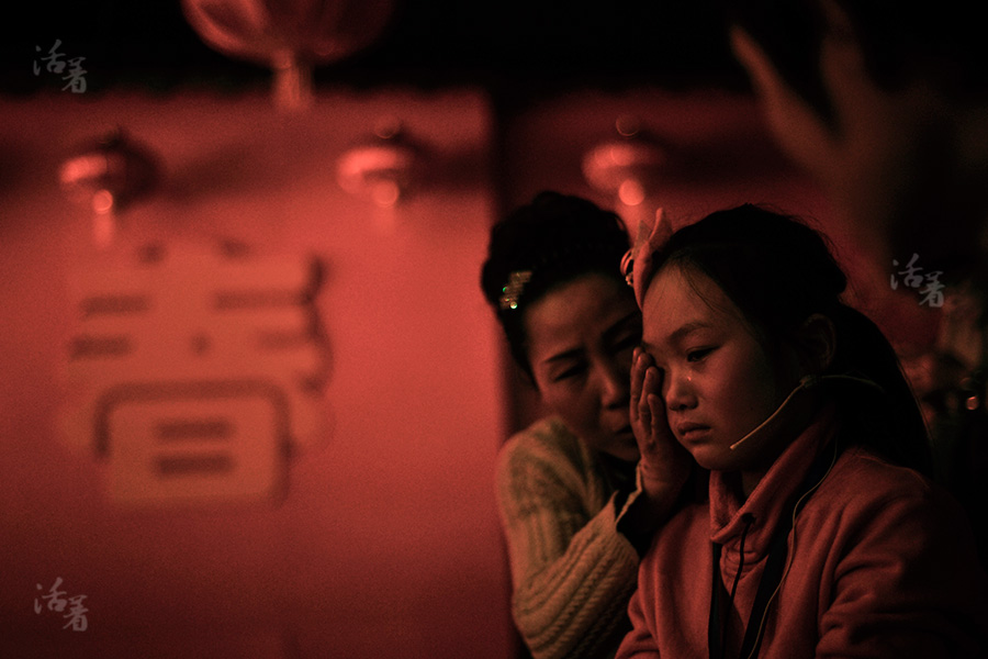 Migrant children at Spring Festival gala