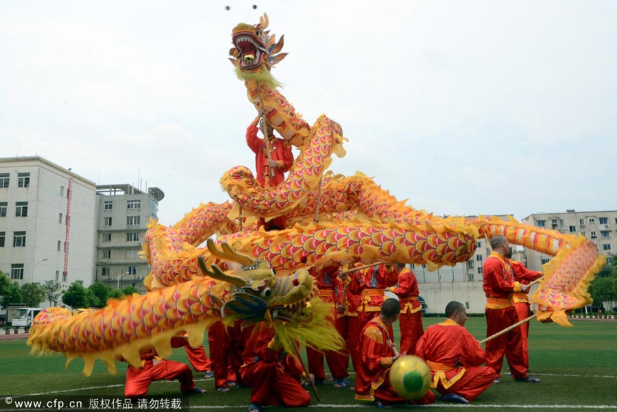 Jailhouse dragon dance