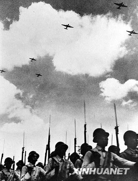 Old photos of China's military parade