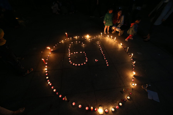 Prayers held for ship passengers