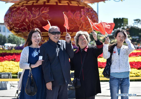 China embraces National Day holiday