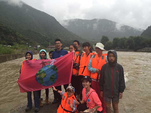 Fish release program hopes to restore Yangtze River's ecosystem