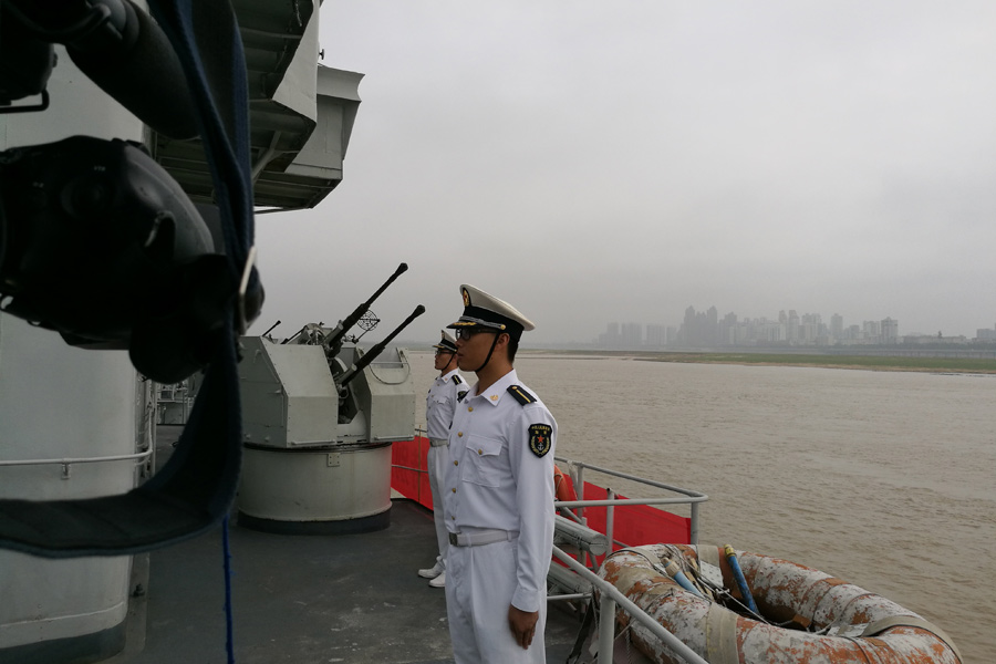 Missile destroyer Nanchang welcomed back 'home'