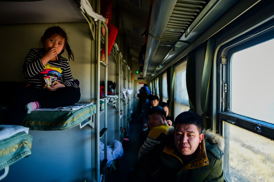 A train of the past: Coal burning, 82 stops and 2.5 yuan tickets