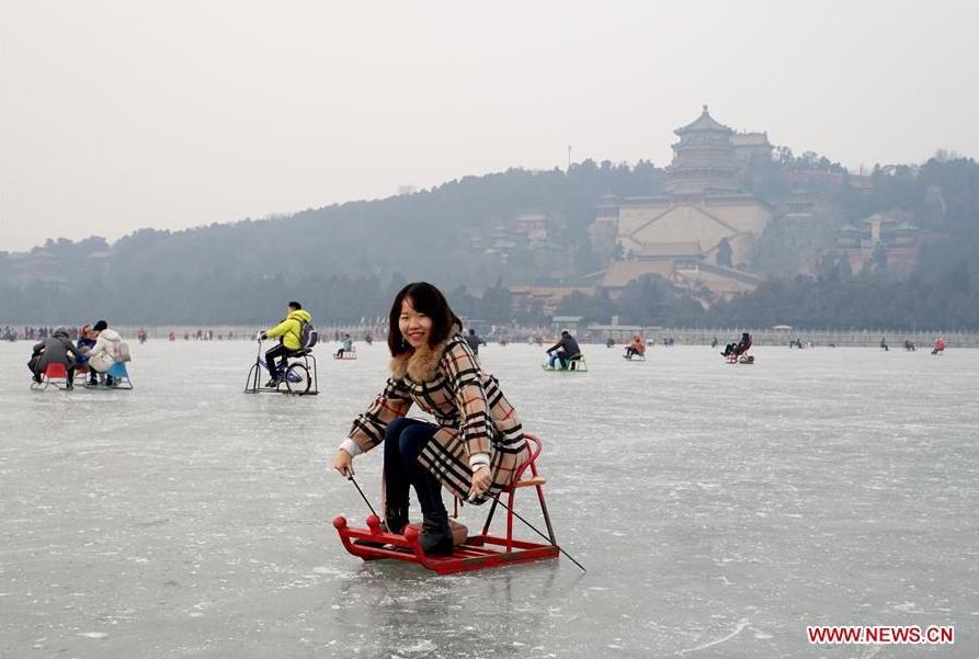 China witnesses tourism peak of Lunar New Year