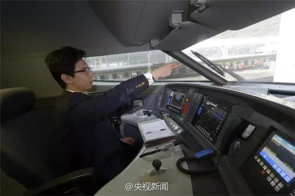 Three generations of train drivers span 56 years