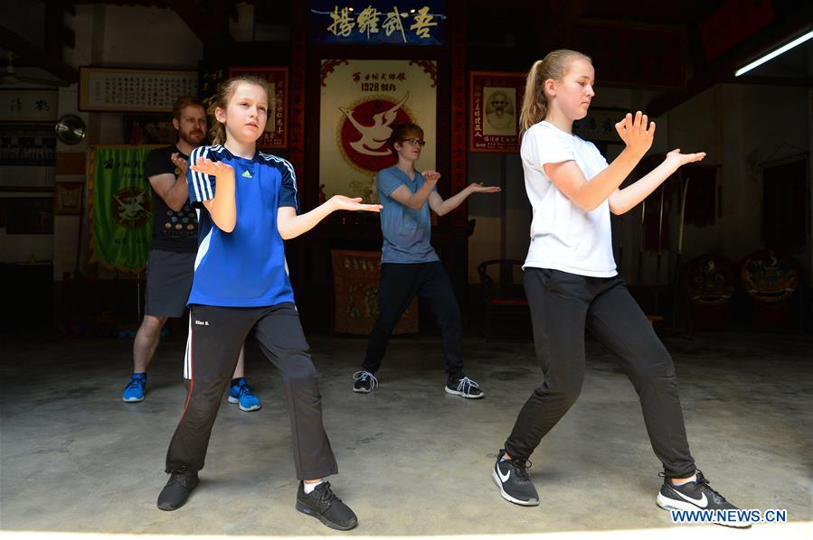 German girl learns Chinese martial art in East China's Yongchun