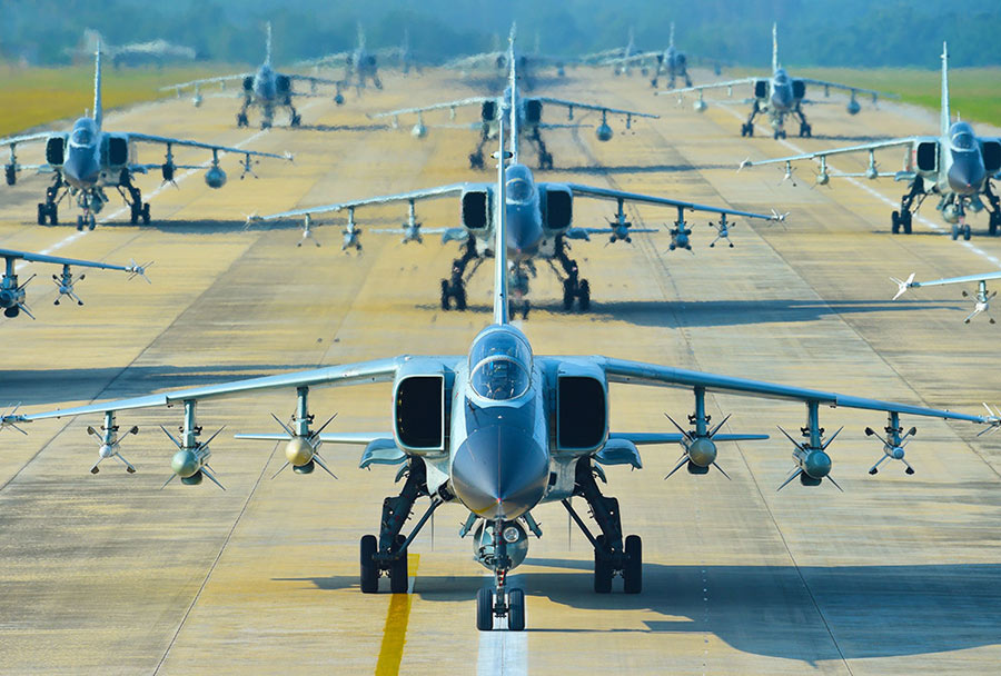 'Hawks of Thunder': PLA South China Sea Fleet conduct advanced flight training