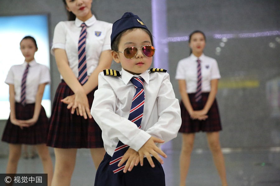 Junior pilots form air safety flash mob