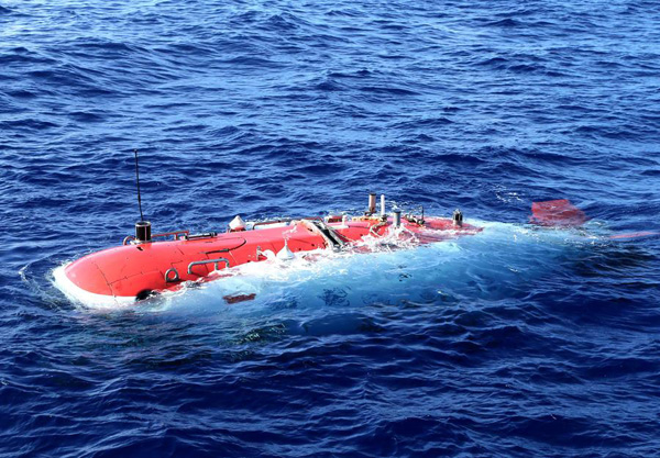 Chinese submersible Jiaolong completes 20th dive in Mariana Trench