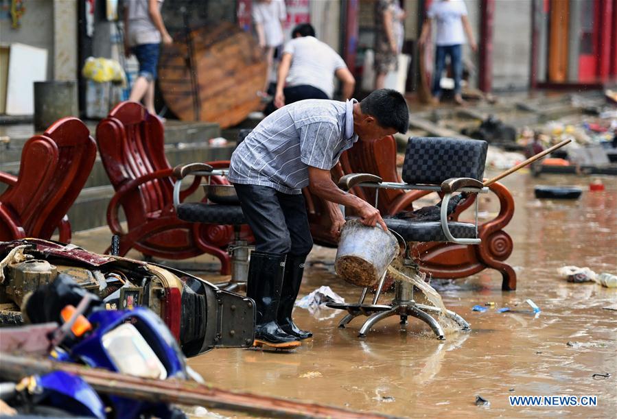 East China's Jiangxi suffers from torrential rainfall