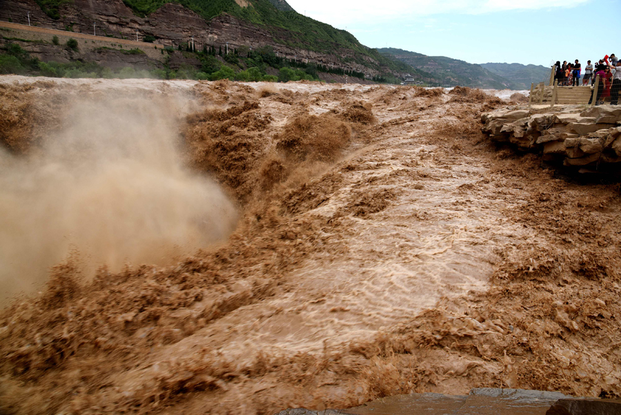 Yellow River roars