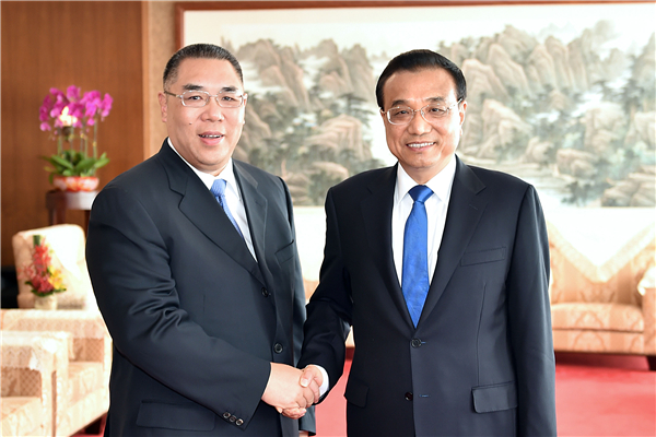 Premier Li meets Macao chief executive