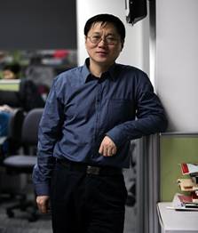 Raymond Zhou