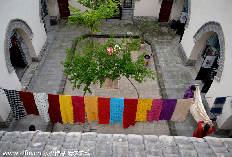 Grass printing art in Henan