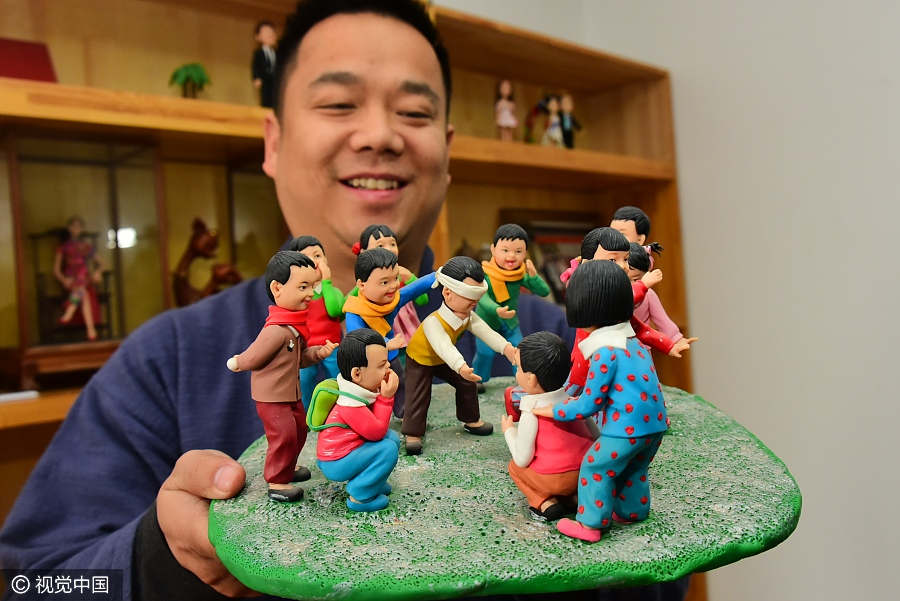 Folk artist from Zhengzhou creates vivid figurines