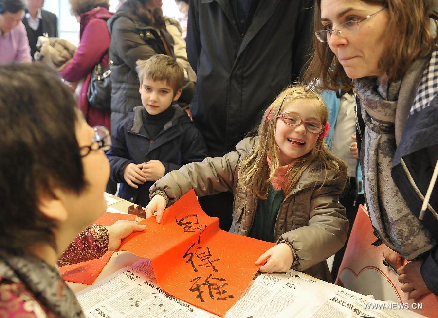 Chinese Spring Festival introduced to pupils in Brussels