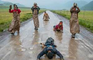 Explorer with a lens captures China's unique history