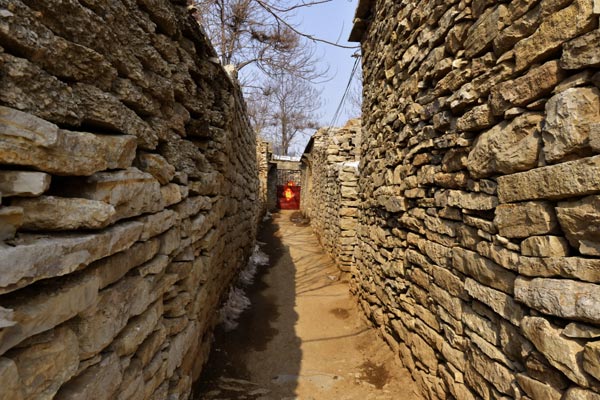 Ancient wall holds Shandong in sway