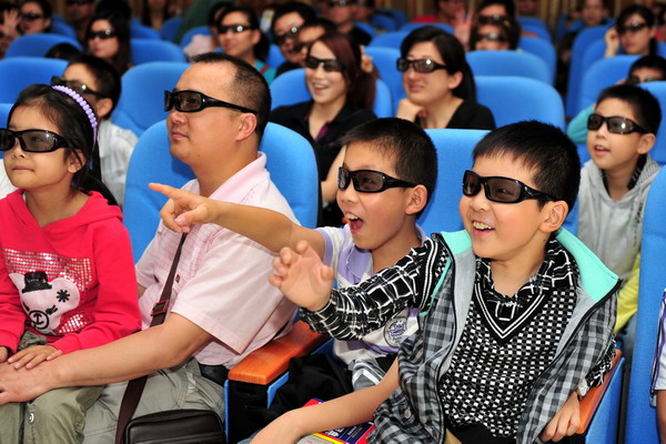 Theater screens filmed over with 3-D