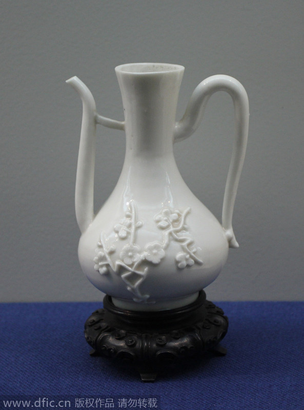 White porcelain from Dehua Kiln comes to Wuhan