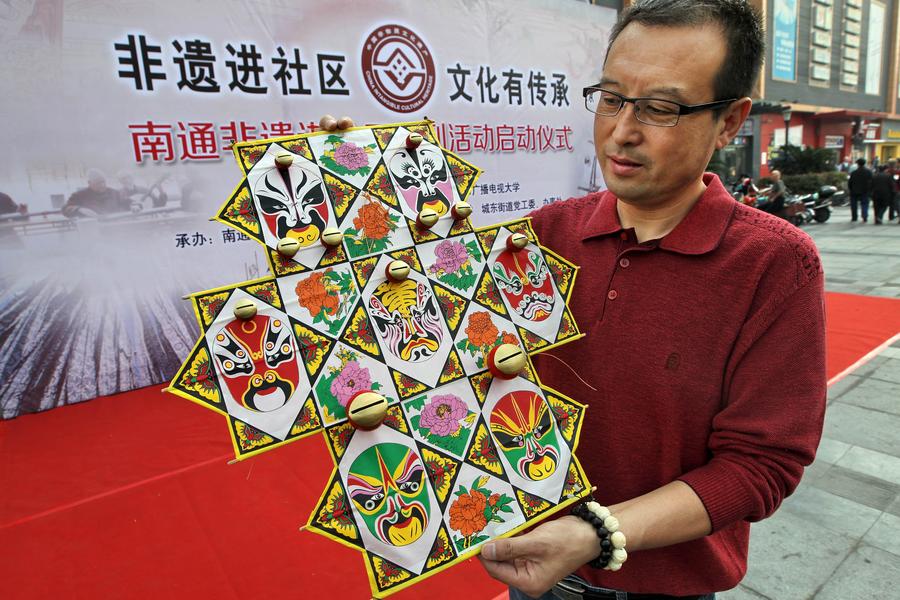 Intangible cultural heritage show opens in Nantong