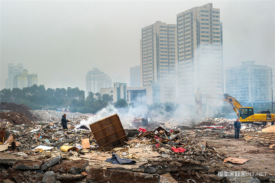 Photos capture streams of smoke