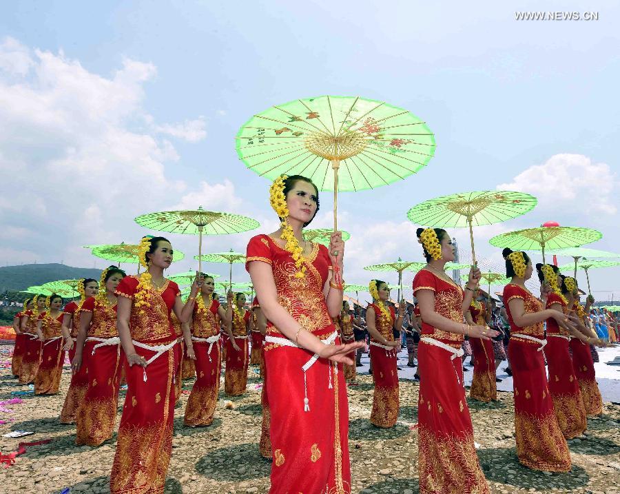 New Year of Dai ethnic group celebrated in SW China